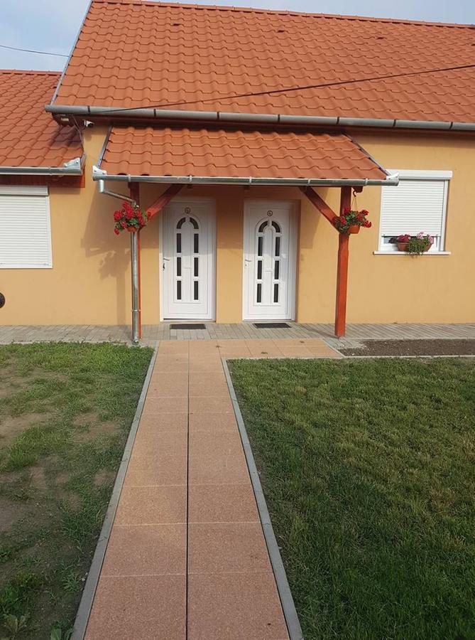Hotel Boroka Vendeghaz Turkeve Exteriér fotografie